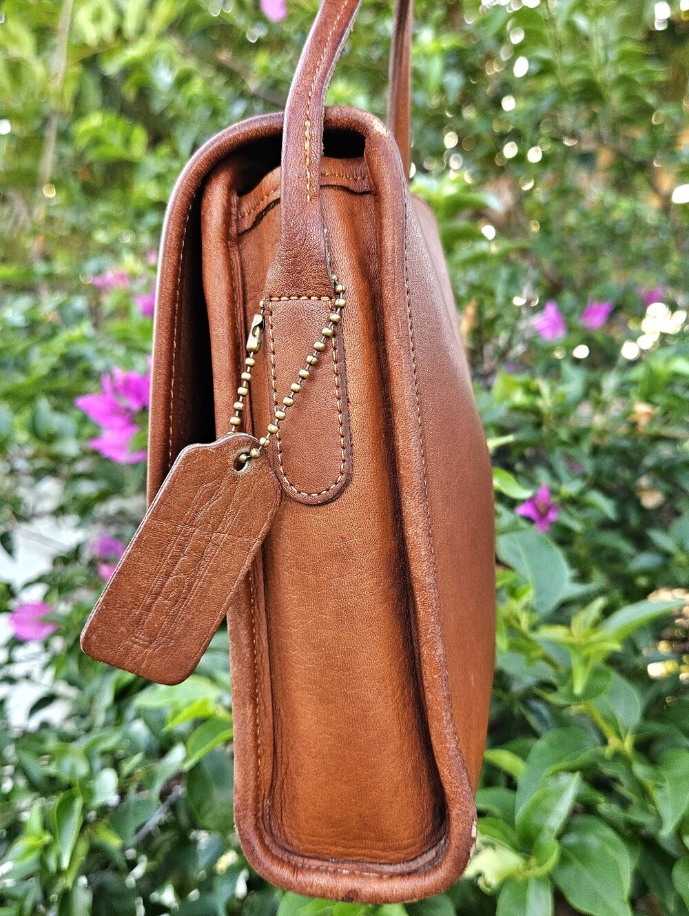 Vintage Coach Scooter Bag 9893 British Tan Leather Pre-1994 Hangtag Crossbody - Picture 4 of 12